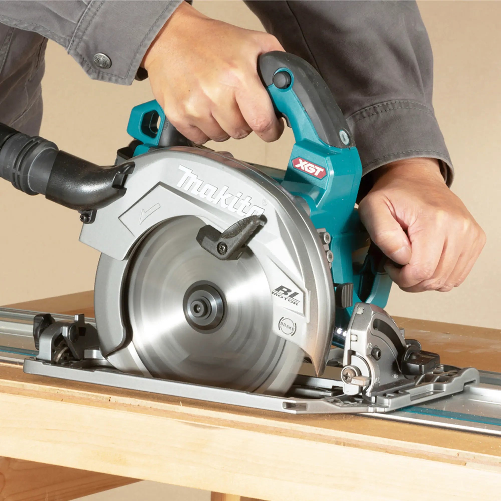 Sega circolare Makita HS004GM202 40V 4Ah