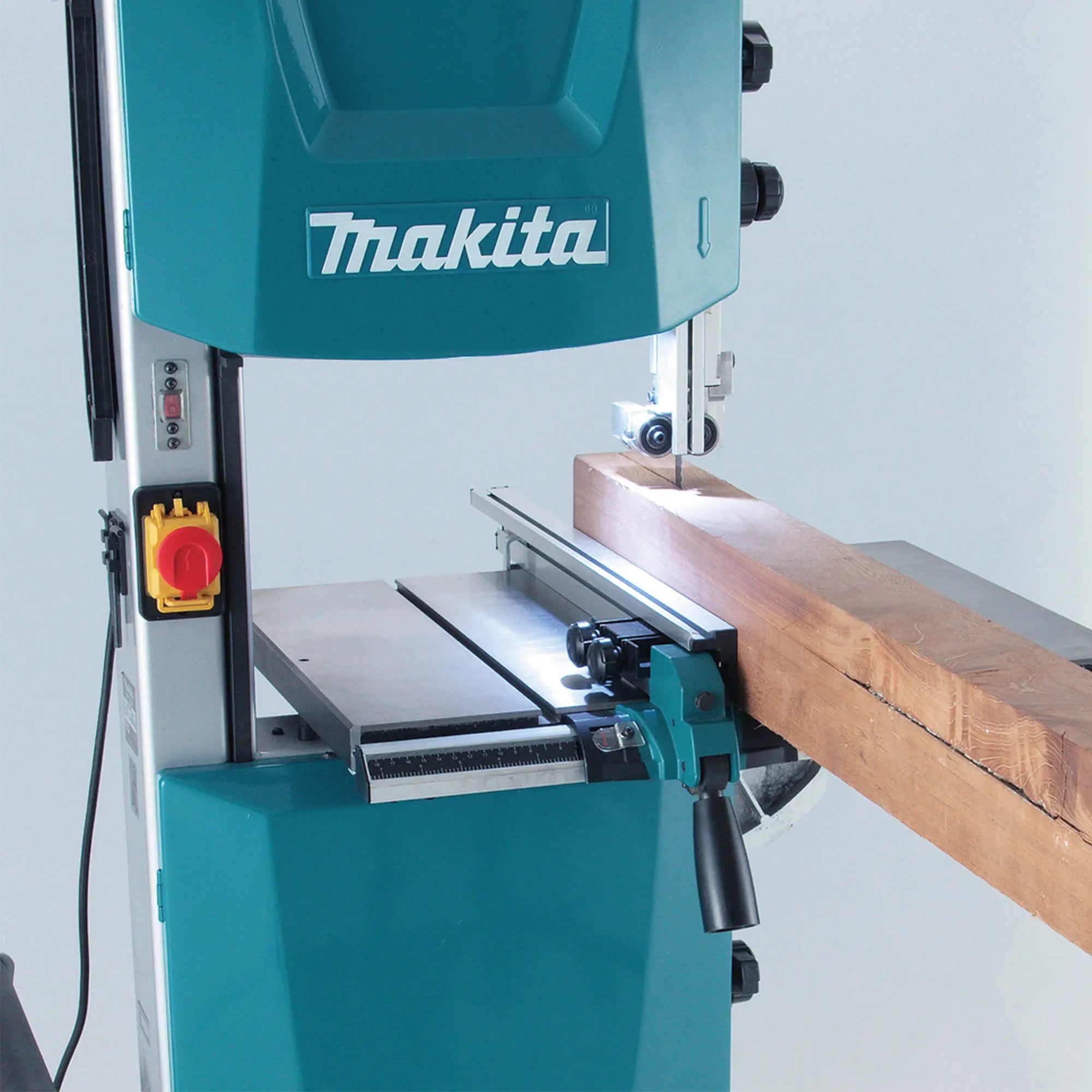 Sega Nastro Makita LB1200F 900W